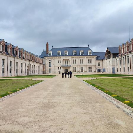 Appartement Vintage Avec Vue Sur Le Chateau Pierrefonds Kültér fotó